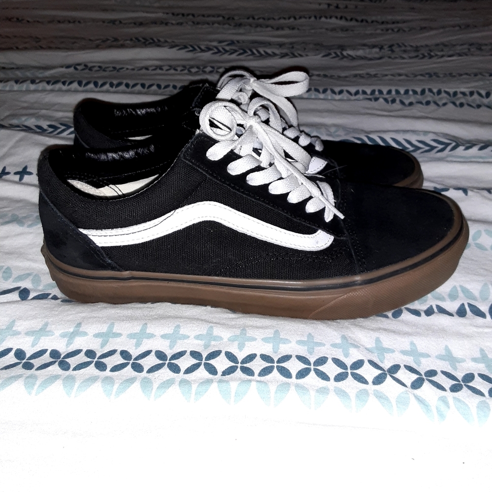 VANS Black/White Suede Gum Soles Shoes